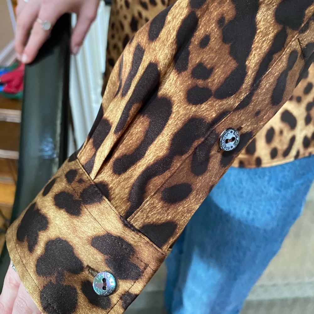 Leopard Print Button-Up Blouse - Brown - Picture 4 of 10
